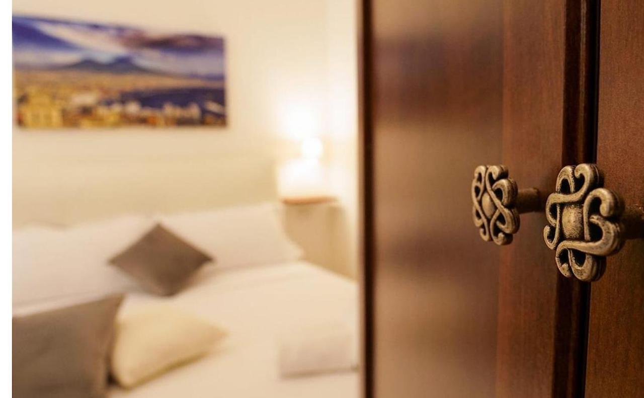 Residenza San Gennaro Ξενοδοχείο Νάπολη Εξωτερικό φωτογραφία